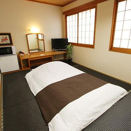 Hotel Livemax Budget Naha Tomarikou Extérieur photo
