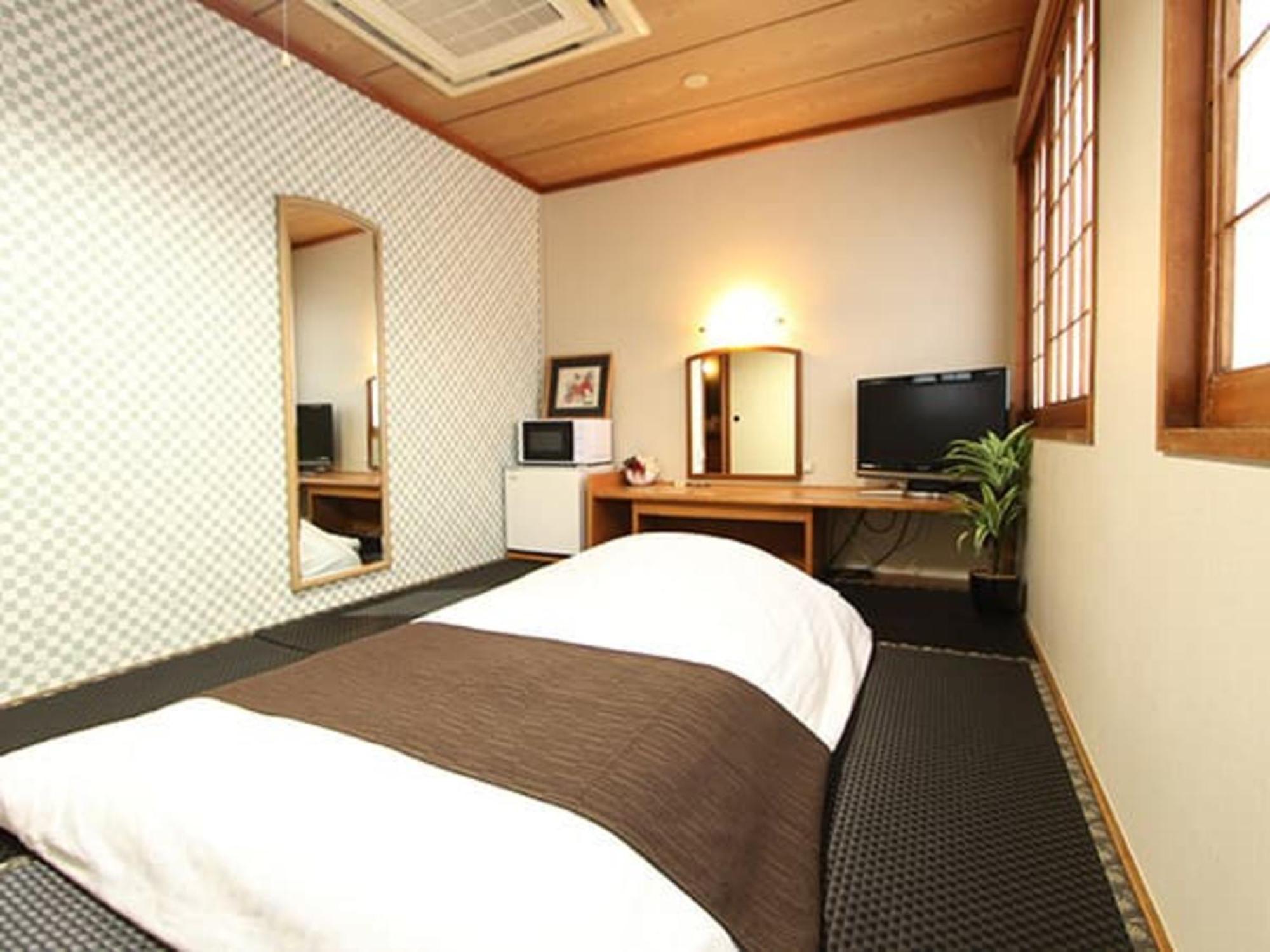 Hotel Livemax Budget Naha Tomarikou Extérieur photo
