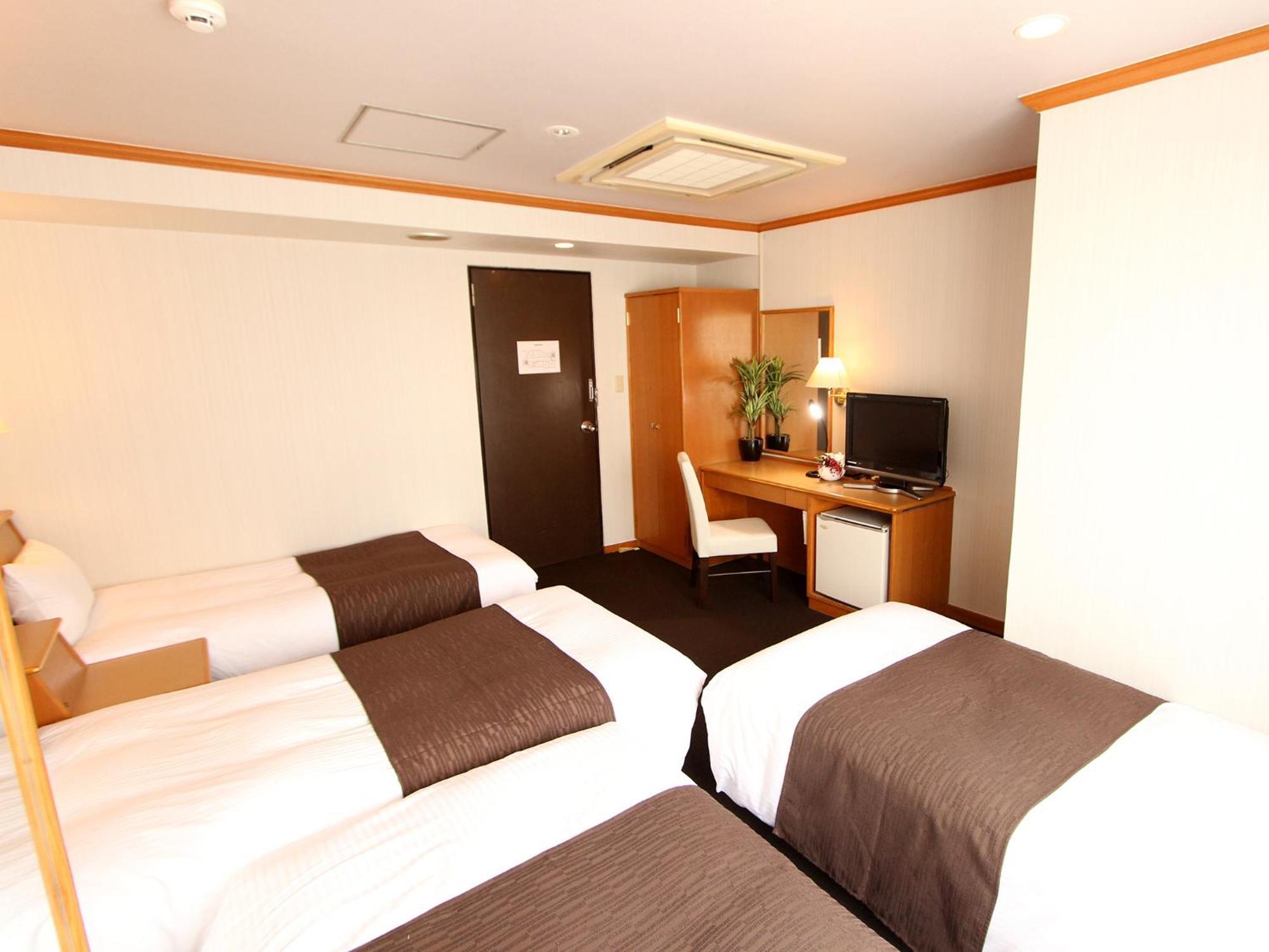 Hotel Livemax Budget Naha Tomarikou Chambre photo