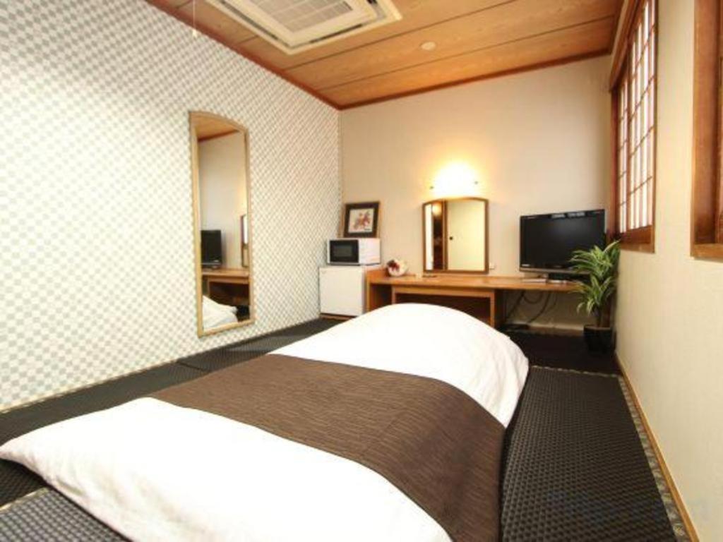 Hotel Livemax Budget Naha Tomarikou Extérieur photo