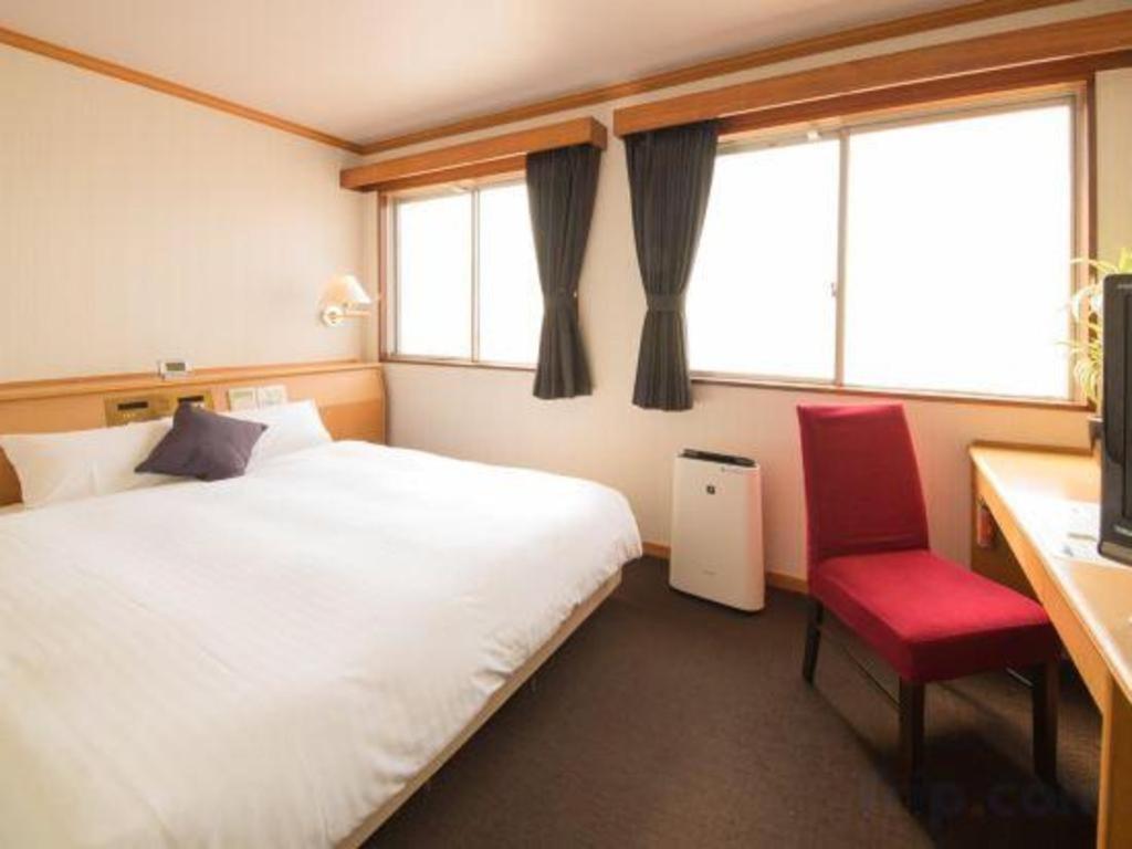Hotel Livemax Budget Naha Tomarikou Extérieur photo
