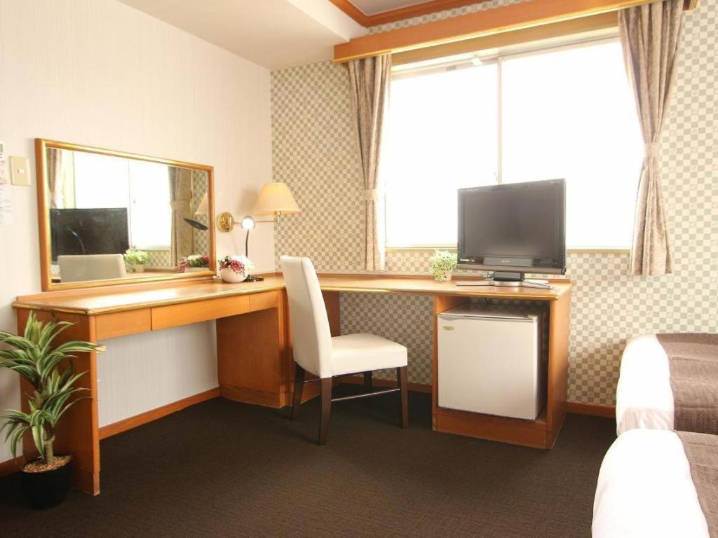 Hotel Livemax Budget Naha Tomarikou Extérieur photo